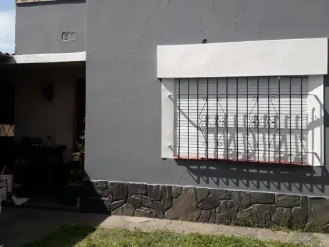 Casa en Alquiler en Chilavert, $ 700.000