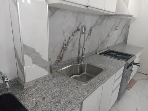 Avenida Álvarez Jonte 5100, Piso 4°
