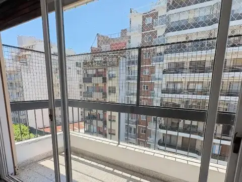 Diaz Velez 3800, Piso 8