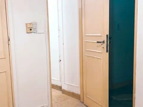 DEPTO 4 AMB. VENTA RECOLETA  C/ PATIO Y BALCÓN