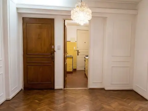 DEPTO 4 AMB. VENTA RECOLETA  C/ PATIO Y BALCÓN