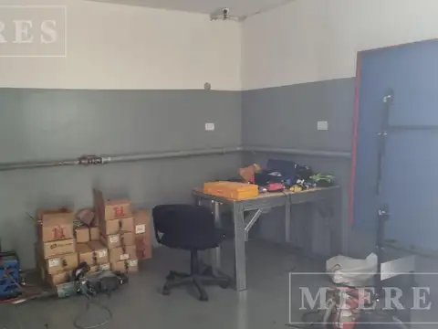 Galpon en Venta en Villa Adelina, USD 590.000