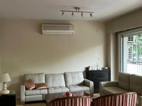 Juramento 2100, Piso 1