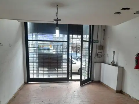 Local en Alquiler en Victoria, $ 890.000