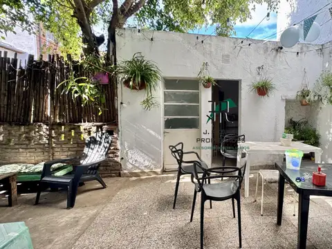 EXCELENTE PH AL FRENTE 2 DORMITORIOS JARDIN OPORTUNIDAD