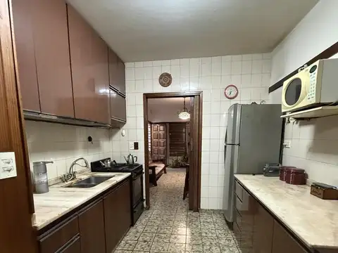 Casa 4 ambientes con 1 baño