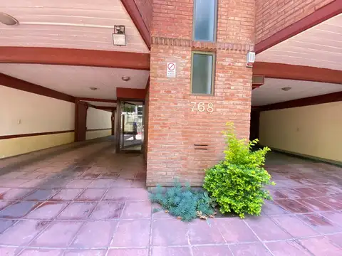Departamento en Alquiler en Quilmes, $ 700.000