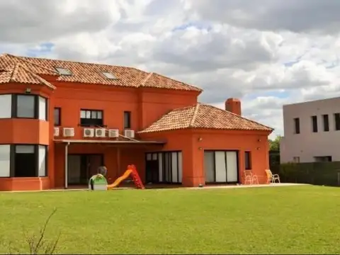 Country Pilará, La Berlina