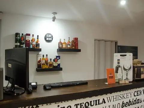 Local en Alquiler en La Plata, $ 700.000