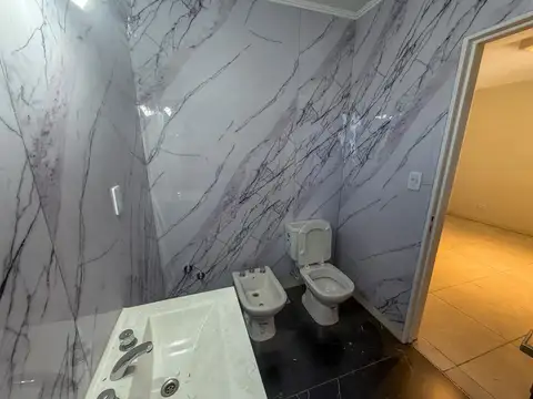 Departamento 5 ambientes con 2 baños