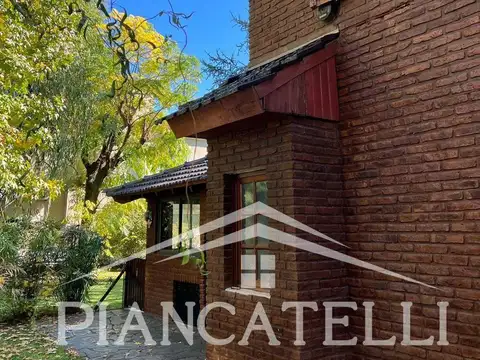VENTA DE CASA EN BANCO PROVINCIA EN 2 LOTES