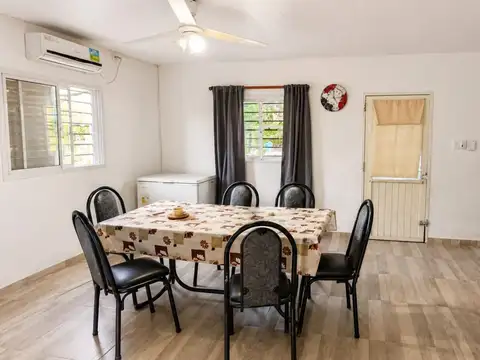 Alquiler Casa 1 Dormitorio con Patio y Pileta