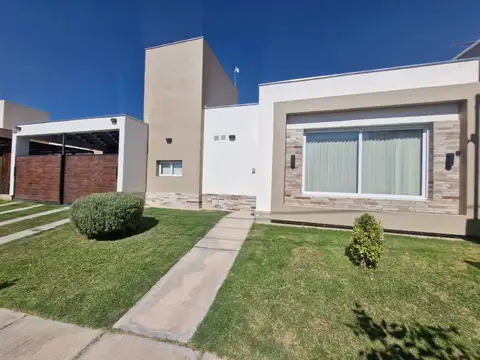 CASA EN ALQUILER B° PINAR DEL SOL V