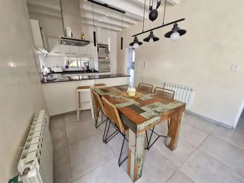Casa en Alquiler en Maipu, USD 1.300