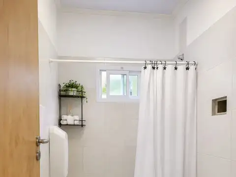 Casa 2 ambientes con 1 baño