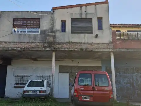 VENTA PH PLANTA ALTA AL FRENTE A REFACCIONAR