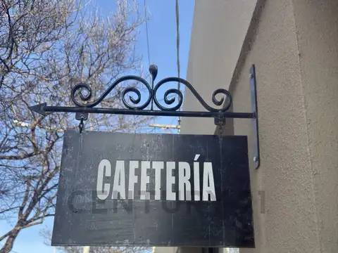 Castelli 200, Piso 0