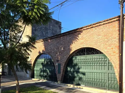 Casa 2 Dormitorios en B° Sargento Cabral