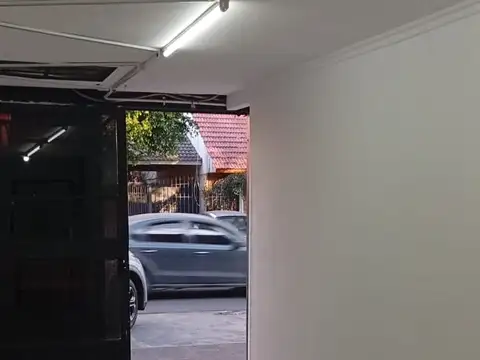 Local en Alquiler en Adrogue, $ 600.000