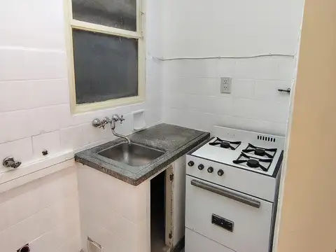 Carlos Pellegrini 1000