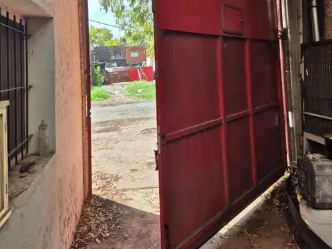 Galpon en Venta en Triangulo, USD 40.000