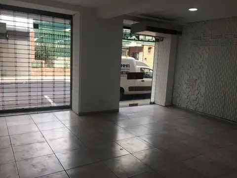 Local en Venta 60 años