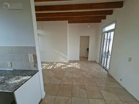 Departamento en Alquiler en Godoy Cruz, $ 700.000