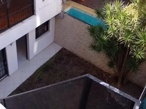 Depto Tipo Casa 5 ambientes con 2 baños