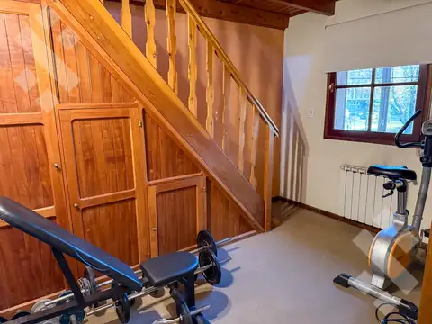 Venta Casa 4 dormitorios-Coronel Diaz-San Martin de los Andes
