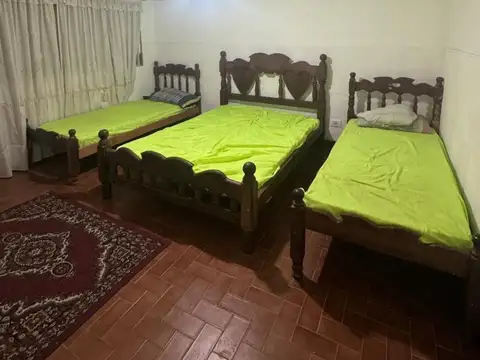 Casa en Alquiler Temporal con 6 cocheras