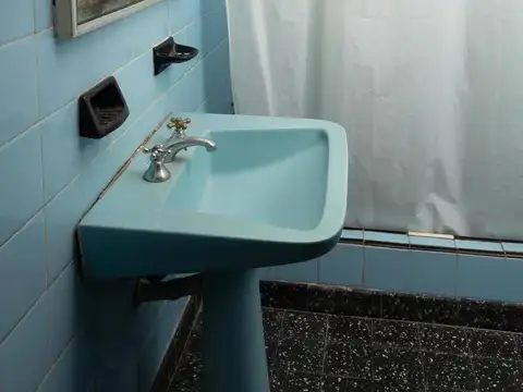 Cabildo e/ Avenida Militar y De Vicenzi