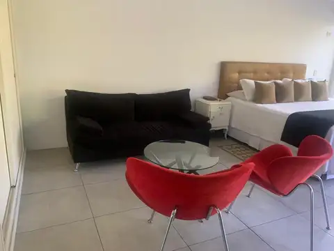 departamento alquiler  Mono con PILETA  y jardin   propio