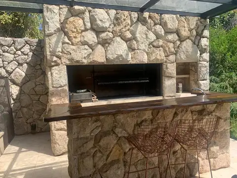 Casa en Alquiler Temporal en La Legua, USD 5.500