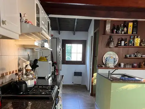 Casa en Venta con 3 cocheras