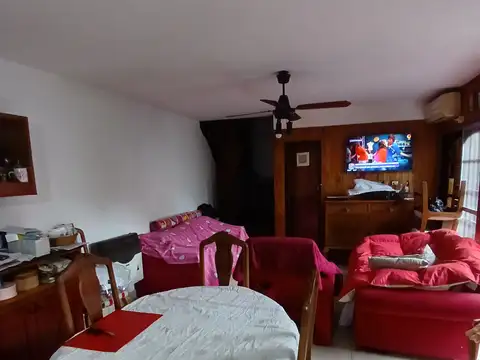 Casa 7 ambientes con 3 baños