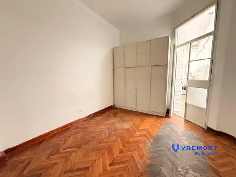 A.Alsina al 1900 | Congreso | Depto 4 ambientes con dependencia, a 200 mts de Av. Entre Ríos | Venta