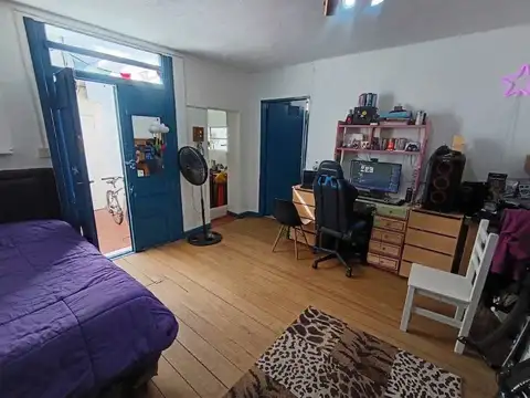 Venta ph 2 ambientes con patio Boedo