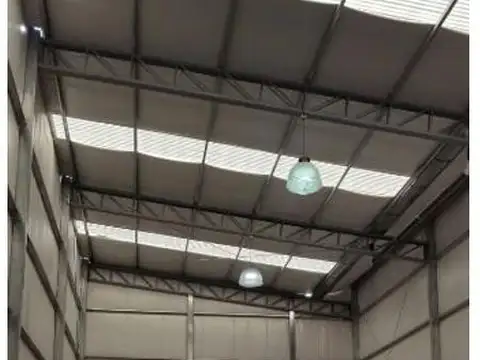 Galpon en Venta 8  mts Frente