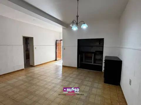 Depto Tipo Casa en Alquiler en San Justo, $ 750.000