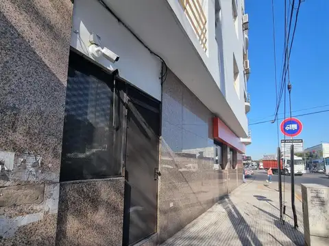 Local en Venta en Pompeya, USD 710.000