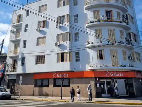 Local en Venta en Pompeya