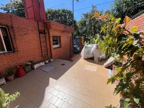 Venta. Casa. 5 ambientes. Terraza. Patio. Saavedra