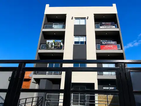 OPORTUNIDAD VENTA MONOAMBIENTE CON PATIO Y TERRAZA PRIVADA Z