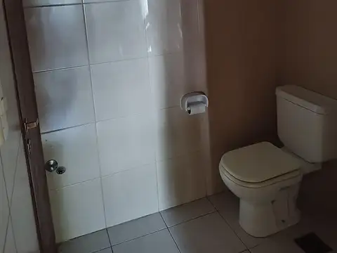 Oficina en Alquiler con 1 cochera