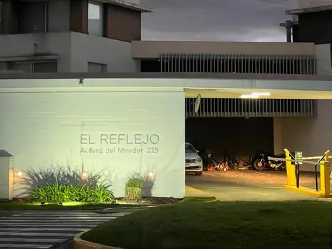 Av. del Mirador 200, Piso 0