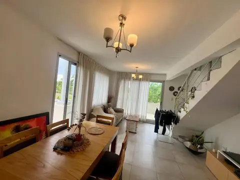 Departamento en Alquiler con 1 cocheras