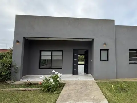 Alquiler De Casa En Los Arces