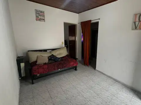 VENTA CASA DE PASILLO 2 DORMITORIOS APTO CRÉDITO