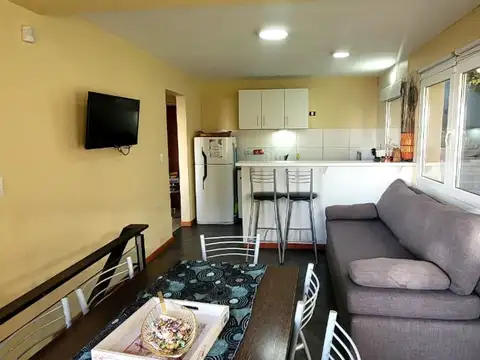 Depto Tipo Casa en Alquiler de 2 dormitorios
