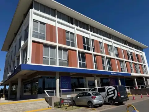 Oficina en venta con cochera en Central Nuevo Tigre, Benavidez